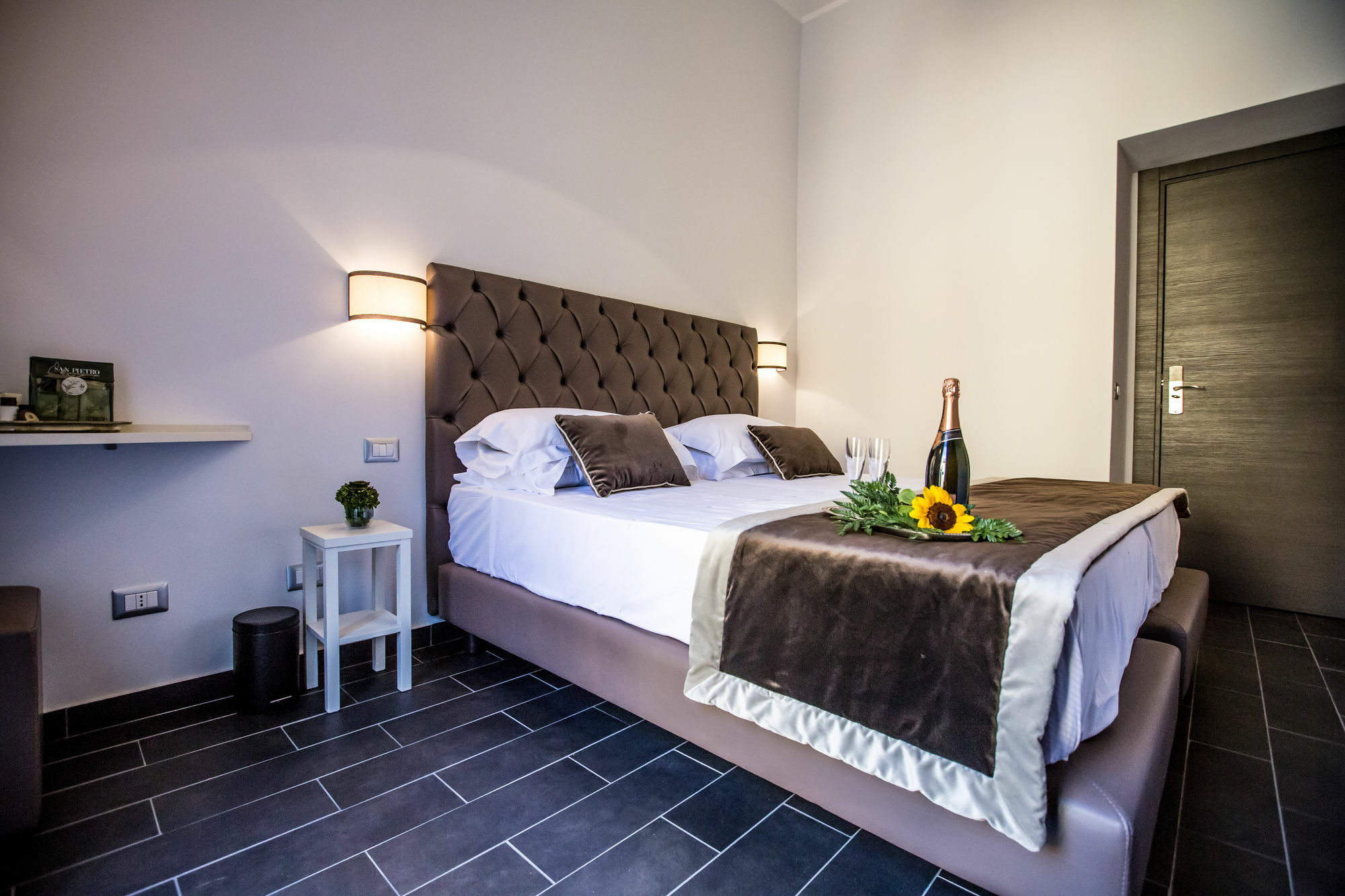 Hotel San Pietro Leisure And Luxury Řím Exteriér fotografie
